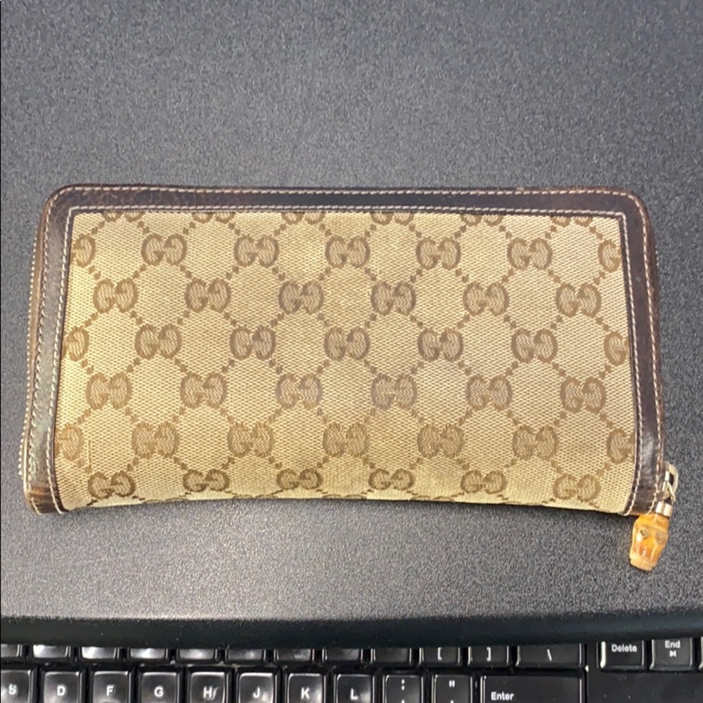 Gucci wallet